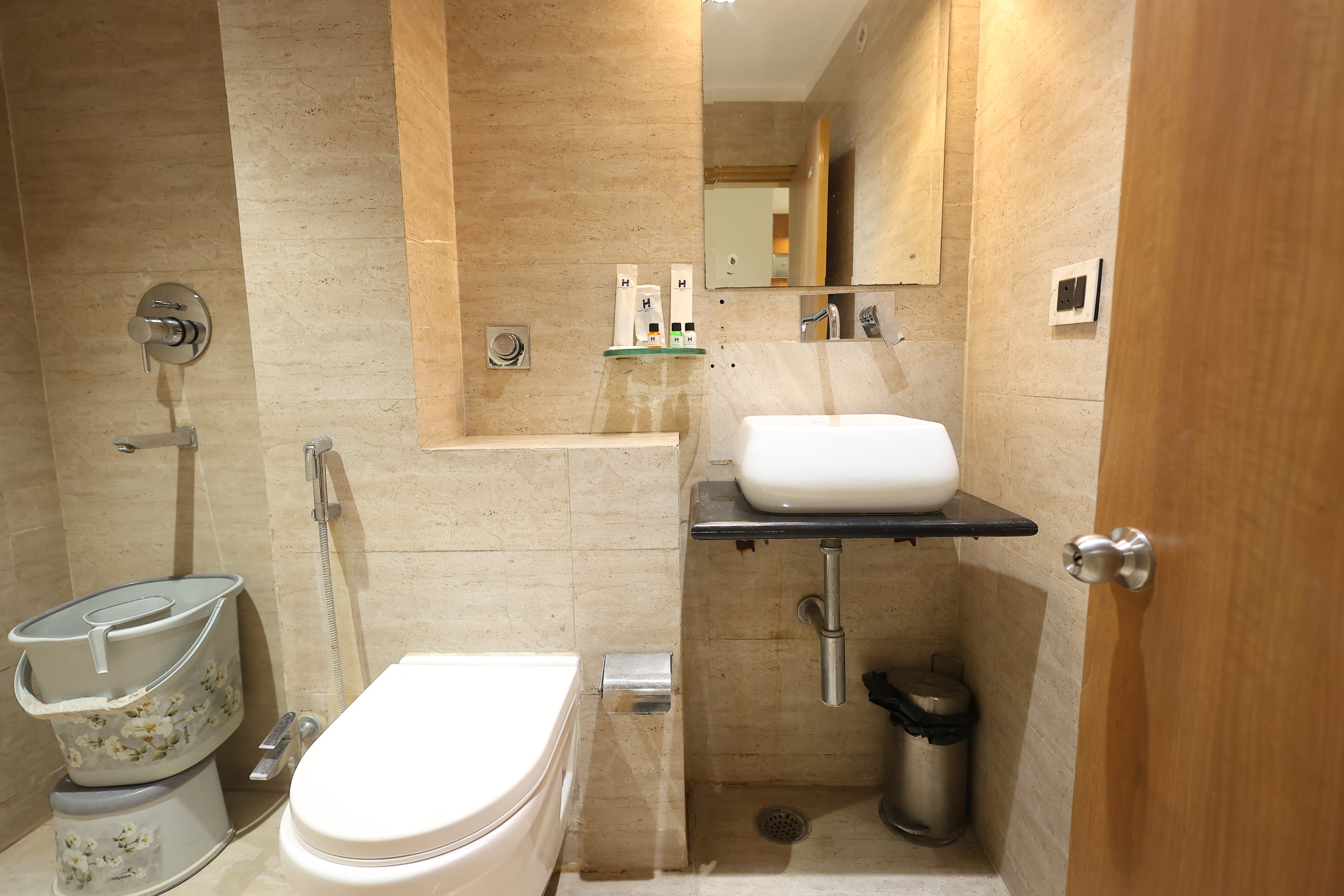 Deluxe Room 4