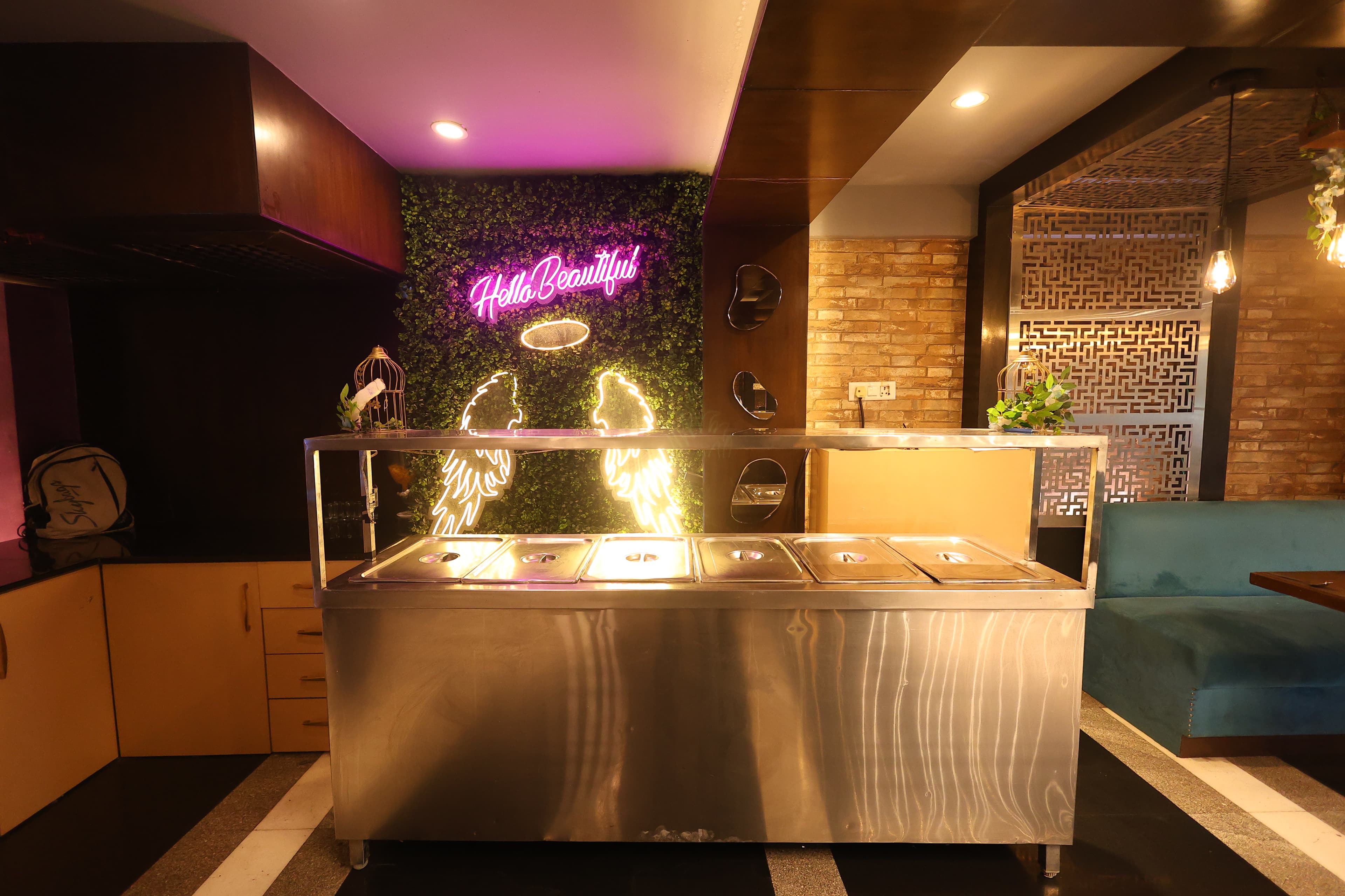 Hotel Gallery 14