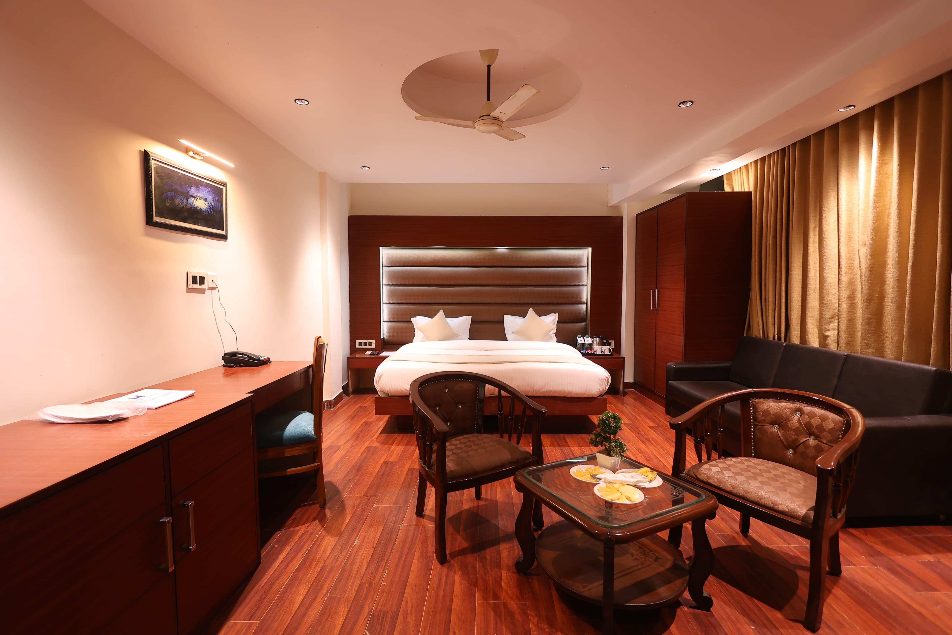 Hotel Gallery 62