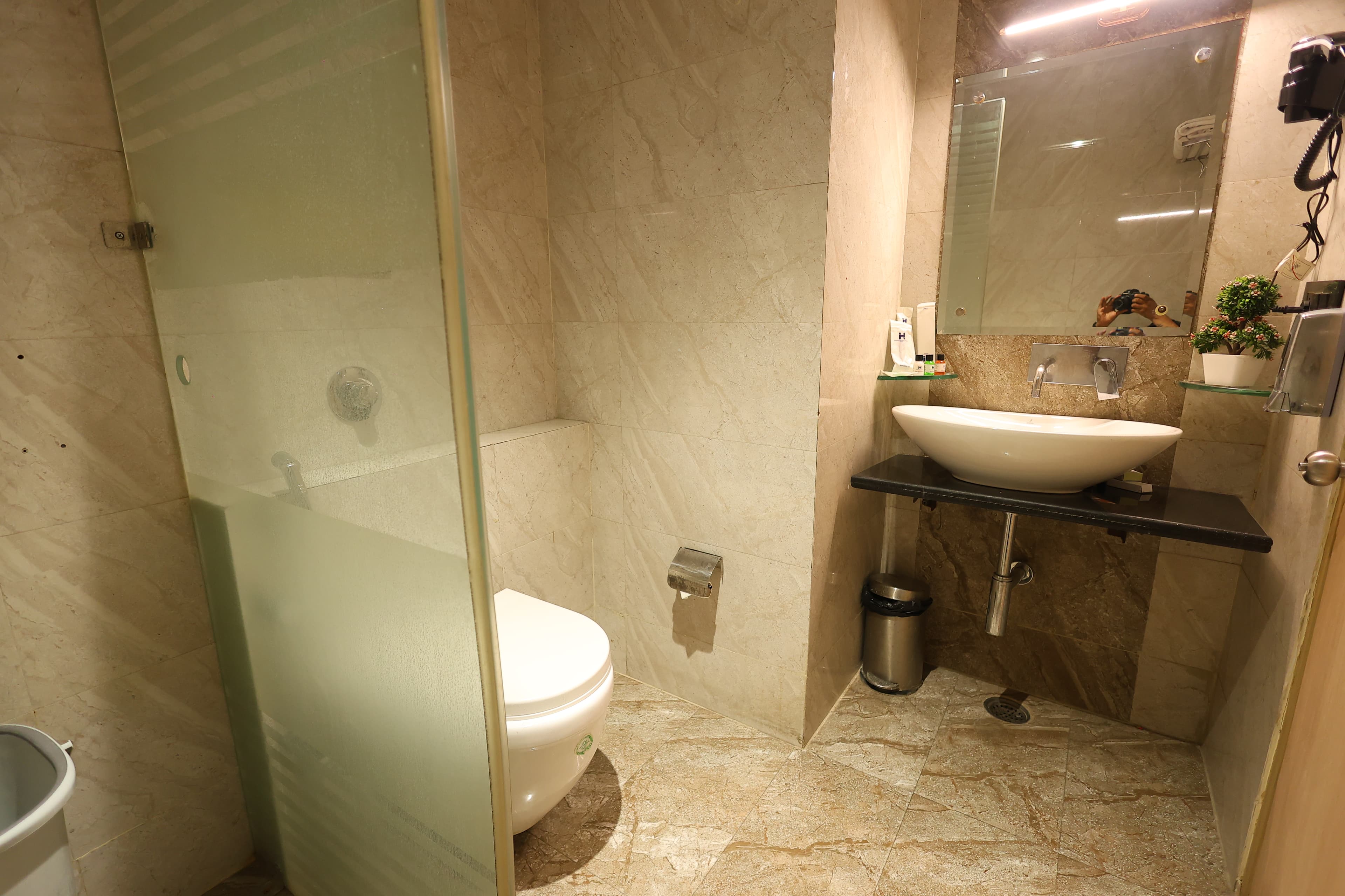 Hotel Gallery 126